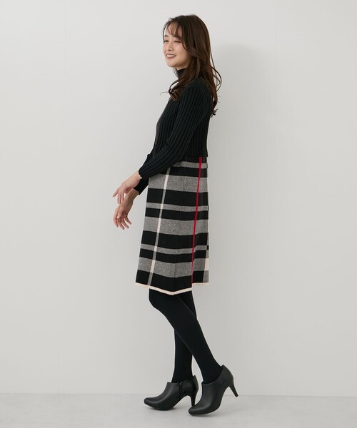 Jayro(ジャイロ)の「チェックドッキングニットワンピース(ワンピース・レディース・ブラック系その他/ベージュ系その他/ブルー系その他・FREE)」の5枚目の写真