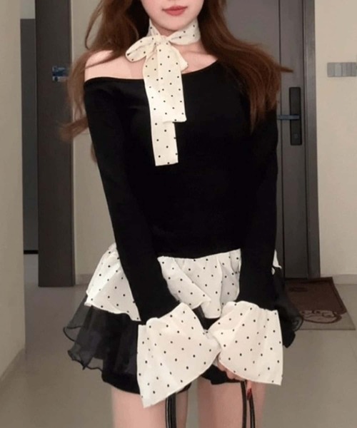 MAISON DE THERESE(メゾン ド テレーズ)の「オフショルダーTシャツ ロン T(Tシャツ/カットソー・レディース・ブラック・M)」の4枚目の写真