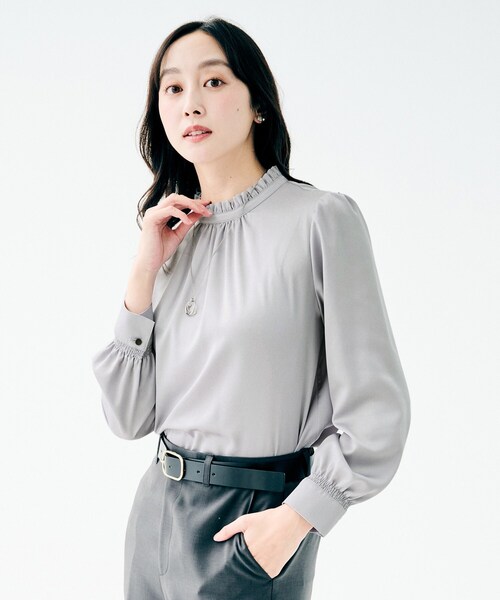 UNTITLED（アンタイトル）の「【セレモニー/定番人気】ハイネックフリル ブラウス（シャツ/ブラウス・レディース・ネイビー/ライトグレー/オフホワイト・00/01/02/03/04/44/46/48/50）」の10枚目の写真