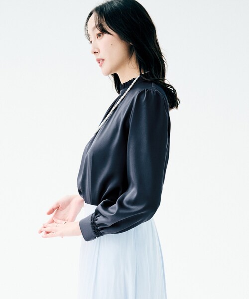 UNTITLED（アンタイトル）の「【セレモニー/定番人気】ハイネックフリル ブラウス（シャツ/ブラウス・レディース・ネイビー/ライトグレー/オフホワイト・00/01/02/03/04/44/46/48/50）」の15枚目の写真