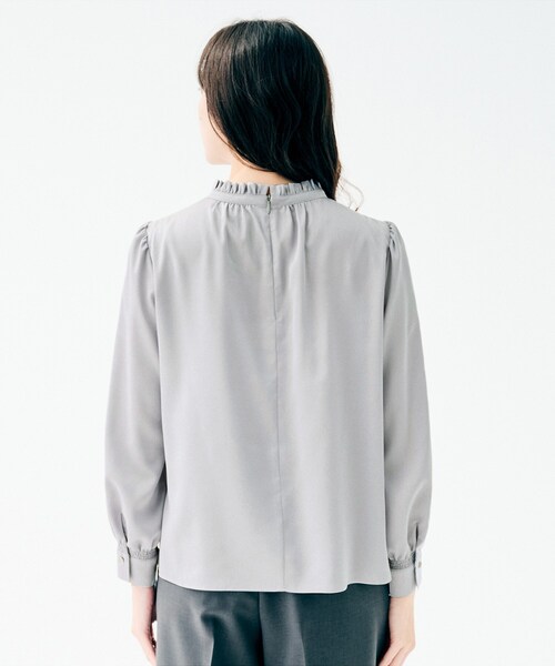 UNTITLED（アンタイトル）の「【セレモニー/定番人気】ハイネックフリル ブラウス（シャツ/ブラウス・レディース・ネイビー/ライトグレー/オフホワイト・00/01/02/03/04/44/46/48/50）」の20枚目の写真