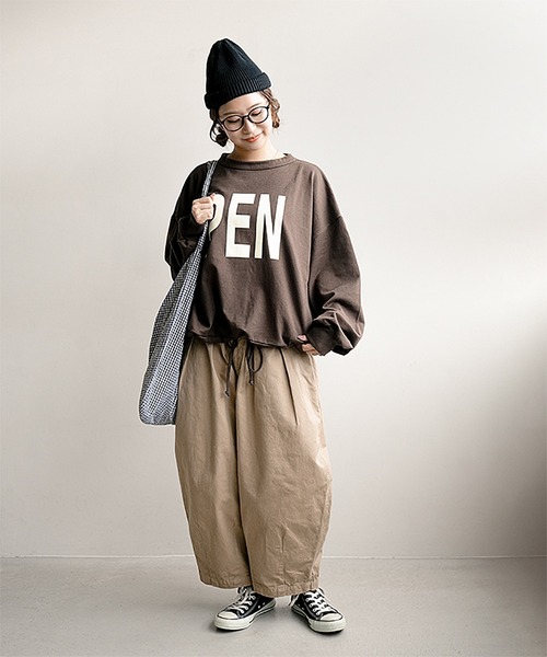 SOLAMONAT(ソラモナ)の「ペンネ天竺 モックネック裾ヒモ プリントプルオーバー PEN NE(Tシャツ/カットソー・レディース・杢グレー/ヘザーチャコール/ホワイト×ブラック/ブラック×グレー/ホワイト×グレー/ブラウン/キナリ/ブラック系その他・FREE)」の17枚目の写真