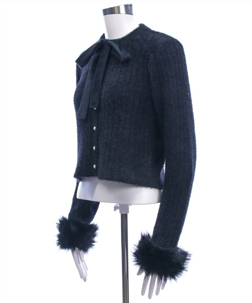 clear（クリア）の「リボン付き袖口ファーニットカーディガン[バレエコア ガーリー]≪AW新作≫（カーディガン/ボレロ・レディース・ブラック/アイボリー・F）」の22枚目の写真