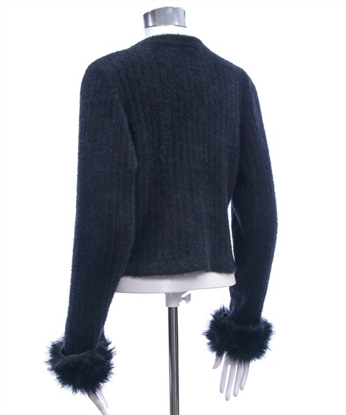 clear（クリア）の「リボン付き袖口ファーニットカーディガン[バレエコア ガーリー]≪AW新作≫（カーディガン/ボレロ・レディース・ブラック/アイボリー・F）」の3枚目の写真