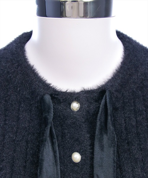 clear（クリア）の「リボン付き袖口ファーニットカーディガン[バレエコア ガーリー]≪AW新作≫（カーディガン/ボレロ・レディース・ブラック/アイボリー・F）」の6枚目の写真