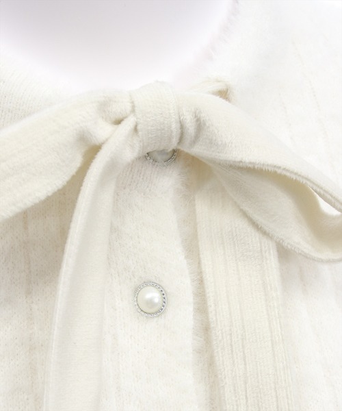 clear（クリア）の「リボン付き袖口ファーニットカーディガン[バレエコア ガーリー]≪AW新作≫（カーディガン/ボレロ・レディース・ブラック/アイボリー・F）」の12枚目の写真