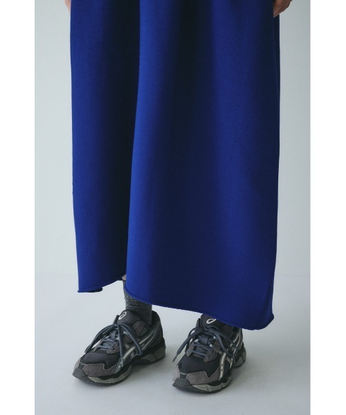 HeRIN.CYE（ヘリンドットサイ）の「Jersey volume knit skirt　　ジャージボリュームニットスカート（スカート・レディース・ブラック/ブルー/ライトグレー・FREE）」の17枚目の写真