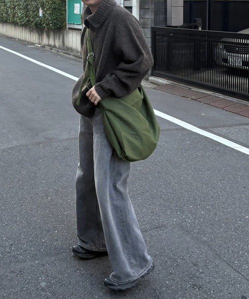 AUREN(オーレン)の「【ユニセックス】ダブルショルダーバッグ(ショルダーバッグ・メンズ・ブラック/グリーン/ホワイト/オレンジ・FREE)」の12枚目の写真