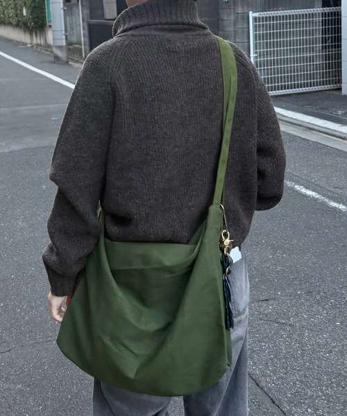 AUREN(オーレン)の「【ユニセックス】ダブルショルダーバッグ(ショルダーバッグ・メンズ・ブラック/グリーン/ホワイト/オレンジ・FREE)」の19枚目の写真