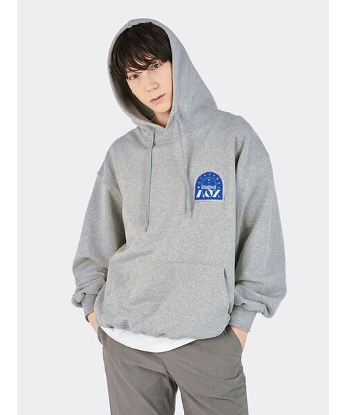 AOX(エーオーエックス)の「アーチパッチメタバースフードグレー(パーカー・メンズ・グレー・S/M/L)」の1枚目の写真