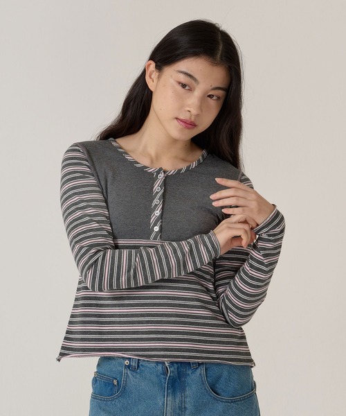 TINA:JOJUN(ティーナジョジュン)の「ペプラム ボーダー ドッキング カットソー TINA:JOJUN(Tシャツ/カットソー・レディース・グレー/バーガンディー・M)」の5枚目の写真