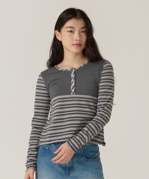 TINA:JOJUN(ティーナジョジュン)の「ペプラム ボーダー ドッキング カットソー TINA:JOJUN(Tシャツ/カットソー・レディース・グレー/バーガンディー・M)」の9枚目の写真