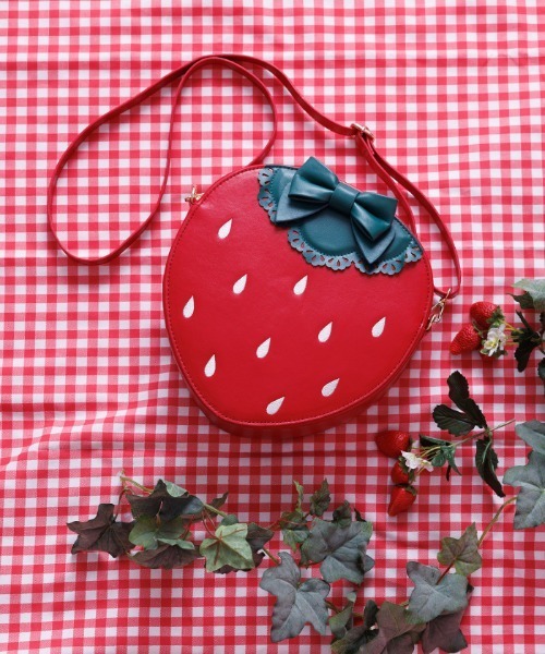 シャルミエール　いちごボレロ　茶 Chalmiere（シャルミエール）の「いちごショルダーバッグ（ショルダー