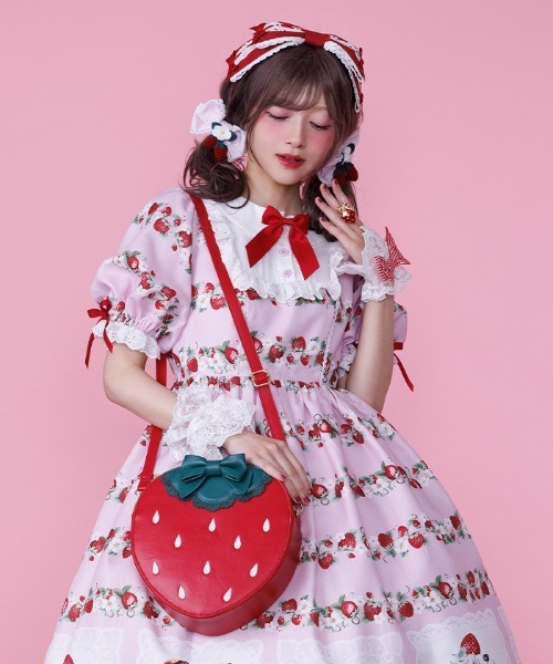 シャルミエール　chalmiereいちご刺繍ニットボレロ Chalmiere ~ Strawberry Embroidery Knit Bolero by Axes Femme