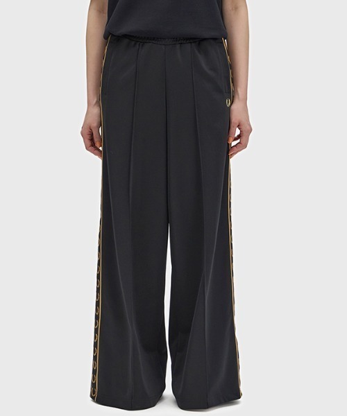 FRED PERRY(フレッドペリー)の「Taped Track Pants/テープトラックパンツ(その他パンツ・レディース・ブラック・8/10)」の19枚目の写真