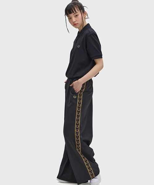 FRED PERRY(フレッドペリー)の「Taped Track Pants/テープトラックパンツ(その他パンツ・レディース・ブラック・8/10)」の20枚目の写真