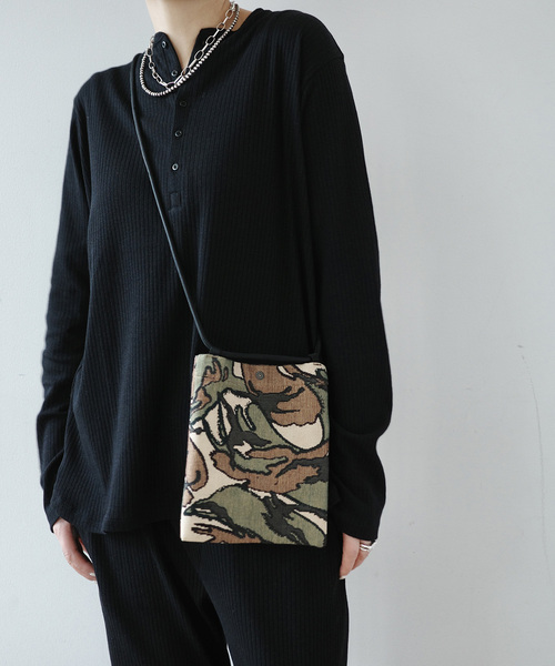 JOURNAL STANDARD LUXE（ジャーナルスタンダード　ラックス）の「ランダムテレコ プルオーバー（Tシャツ/カットソー・レディース・アイボリー/ブラック/グレー・FREE）」の4枚目の写真