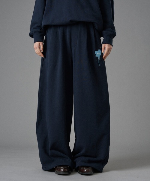 HEART LOGO WIDE SWEATPANTS / ハートロゴワイドスウェットパンツ