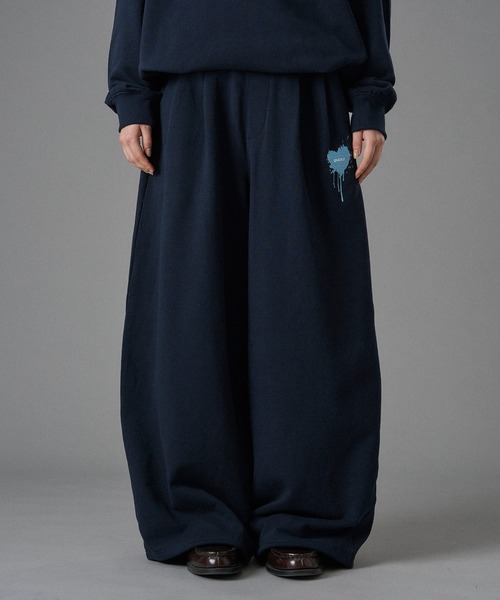 HEART LOGO WIDE SWEATPANTS / ハートロゴワイドスウェットパンツ