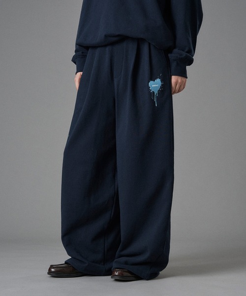 HEART LOGO WIDE SWEATPANTS / ハートロゴワイドスウェットパンツ