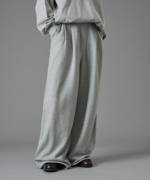 ONCILY(オンシェリー)の「HEART LOGO WIDE SWEATPANTS / ハートロゴワイドスウェットパンツ(スウェットパンツ・メンズ・ブラック系その他/杢グレー/ブラック/ブラウン/ネイビー・X-SMALL/SMALL/MEDIUM/LARGE)」の21枚目の写真