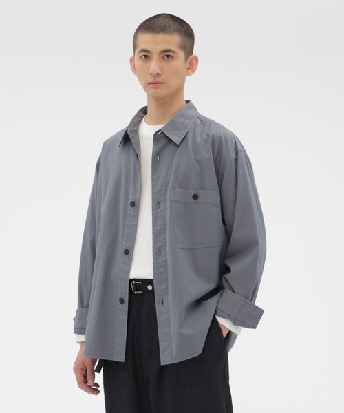 MHL.（エムエイチエル）の「GARMENT DYE COTTON SHIRTING（シャツ/ブラウス・メンズ・グリーン/ベージュ・SMALL/MEDIUM/LARGE）」の2枚目の写真