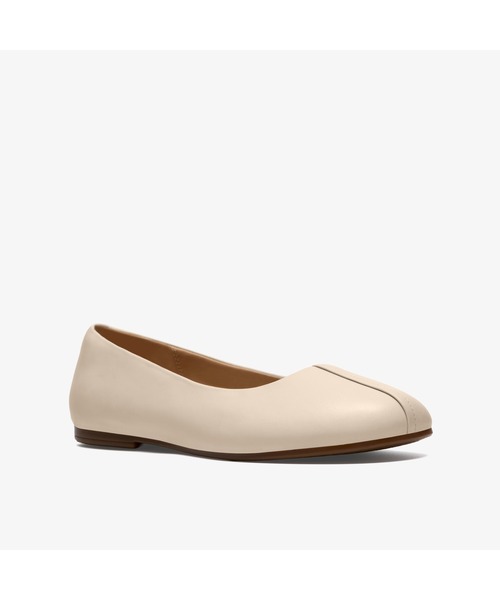 Clarks（クラークス）の「Livia Lily / リビアリリー (クリームレザー)（パンプス・レディース・ホワイト・UK3/UK3.5/UK4/UK4.5/UK5/UK5.5/UK6）」の4枚目の写真
