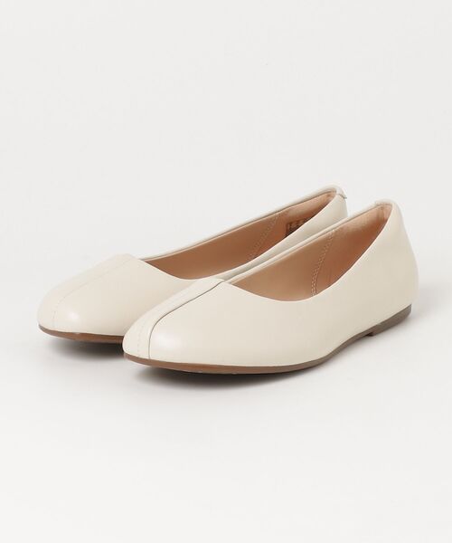 Clarks（クラークス）の「Livia Lily / リビアリリー (クリームレザー)（パンプス・レディース・ホワイト・UK3/UK3.5/UK4/UK4.5/UK5/UK5.5/UK6）」の22枚目の写真