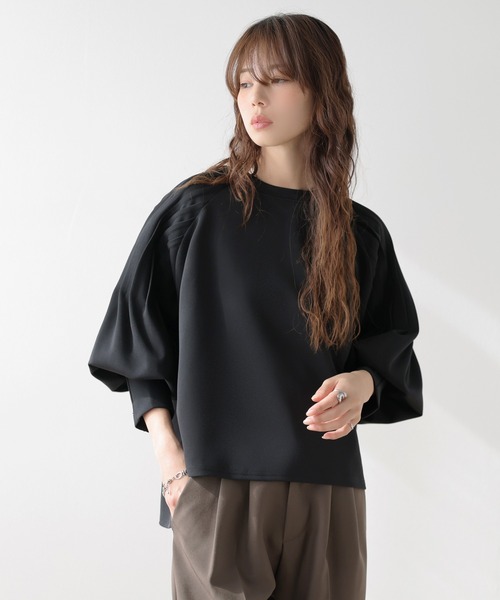 La-gemme(ラジェム)の「タックラグランスリーブ トップス(シャツ/ブラウス・レディース・ベージュ/ブラック/ホワイト・フリー)」の7枚目の写真