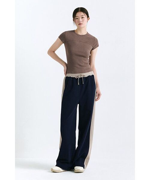 MUSINSA STANDARD WOMAN（ムシンサスタンダードウーマン）の「ウィメンズリブドピグメントスリムTシャツ[ブラウン]（Tシャツ/カットソー・レディース・その他・X-SMALL/SMALL/LARGE/MEDIUM/X-LARGE）」の8枚目の写真
