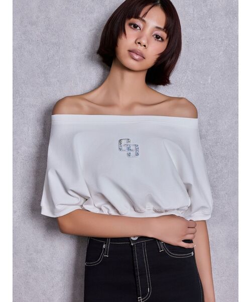 GYDA(ジェイダ)の「GGエンボスオフショルトップス(Tシャツ/カットソー・レディース・ミント/ブラック/オフホワイト・FREE)」の4枚目の写真