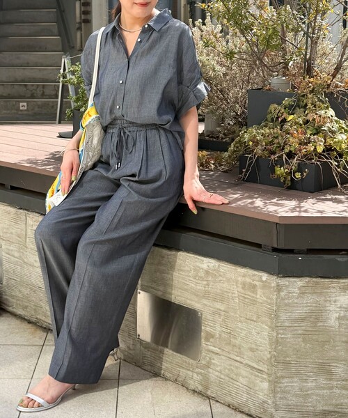 MICO COULIER(ミコクリエ)の「《セットアップ対応》シアーデニム袖タックブラウス(シャツ/ブラウス・レディース・ライトブルー/インディゴブルー・38)」の17枚目の写真