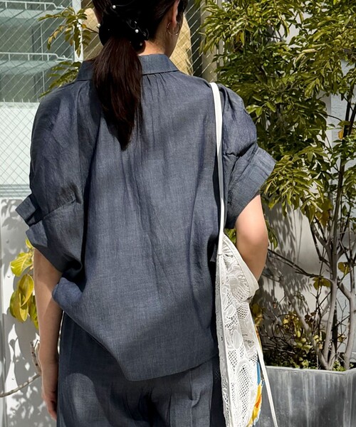 MICO COULIER(ミコクリエ)の「《セットアップ対応》シアーデニム袖タックブラウス(シャツ/ブラウス・レディース・ライトブルー/インディゴブルー・38)」の19枚目の写真