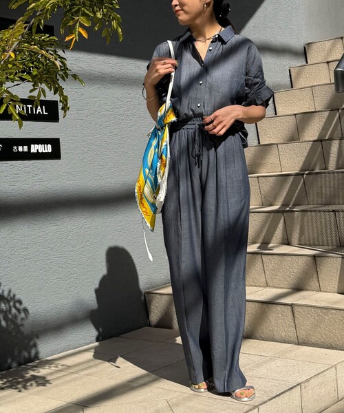 MICO COULIER(ミコクリエ)の「《セットアップ対応》シアーデニム袖タックブラウス(シャツ/ブラウス・レディース・ライトブルー/インディゴブルー・38)」の3枚目の写真