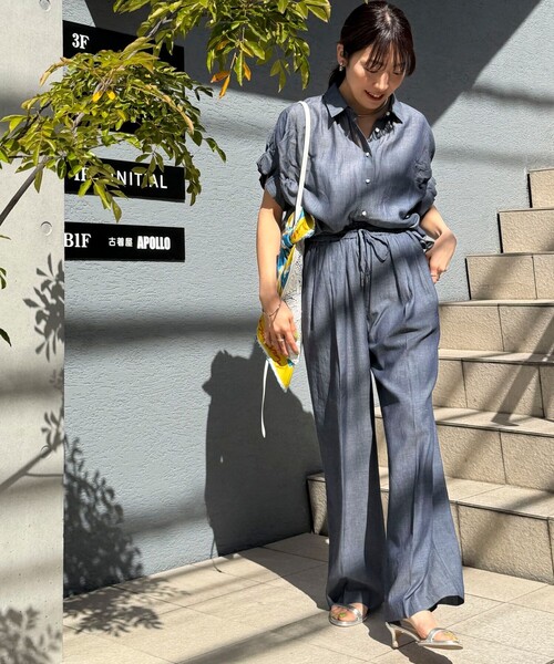 MICO COULIER(ミコクリエ)の「《セットアップ対応》シアーデニム袖タックブラウス(シャツ/ブラウス・レディース・ライトブルー/インディゴブルー・38)」の5枚目の写真