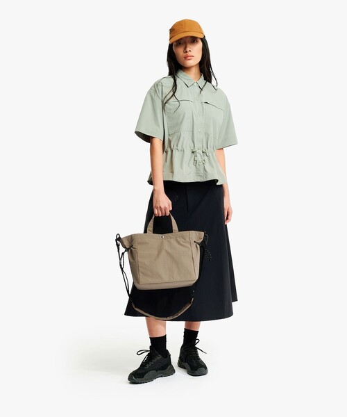 AIGLE(エーグル)の「撥水 ネイバーフッド 2way ショルダーバッグ 10L(ショルダーバッグ・レディース・ブラウン/ブラック・FREE)」の3枚目の写真