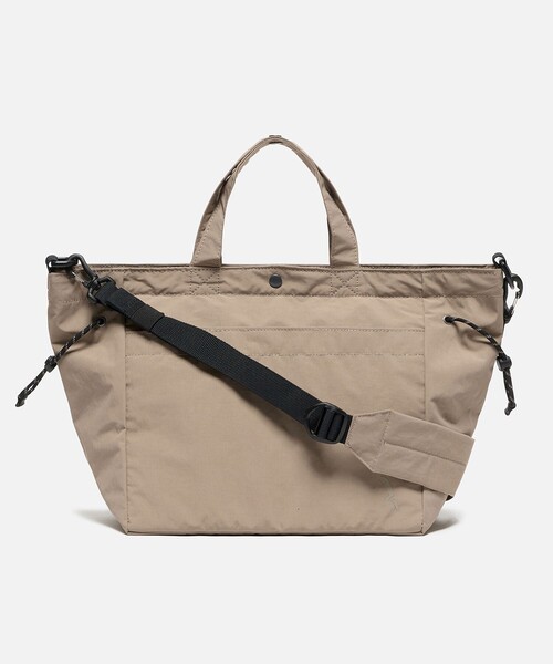 AIGLE(エーグル)の「撥水 ネイバーフッド 2way ショルダーバッグ 10L(ショルダーバッグ・レディース・ブラウン/ブラック・FREE)」の5枚目の写真
