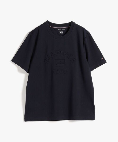 TOMMY HILFIGER(トミーヒルフィガー)の「ICON PIQUE INTERLOCK GRAPHIC TEE(Tシャツ/カットソー・メンズ・ホワイト/マルチ・MEDIUM/SMALL/LARGE/X-LARGE)」の6枚目の写真