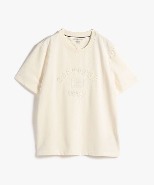 TOMMY HILFIGER(トミーヒルフィガー)の「ICON PIQUE INTERLOCK GRAPHIC TEE(Tシャツ/カットソー・メンズ・ホワイト/マルチ・MEDIUM/SMALL/LARGE/X-LARGE)」の11枚目の写真