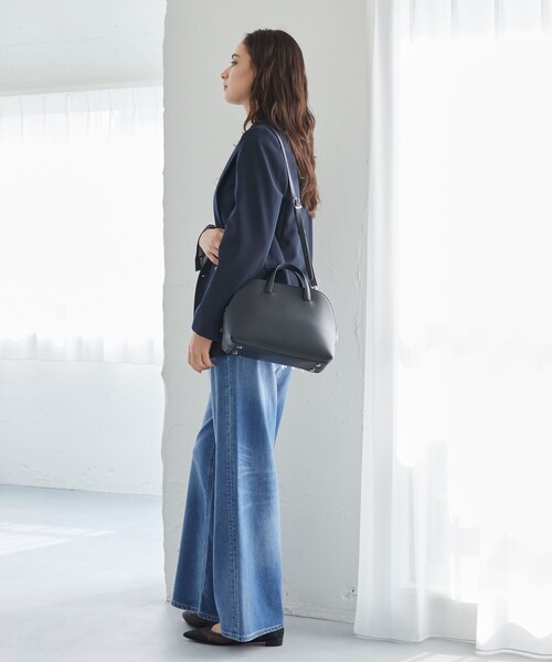 green label relaxing(グリーンレーベルリラクシング)の「【WEB限定】2WAY ラウンド ボストンバッグ / ショルダーバッグ(ショルダーバッグ・レディース・ブラック/ナチュラル/モカ・FREE)」の8枚目の写真