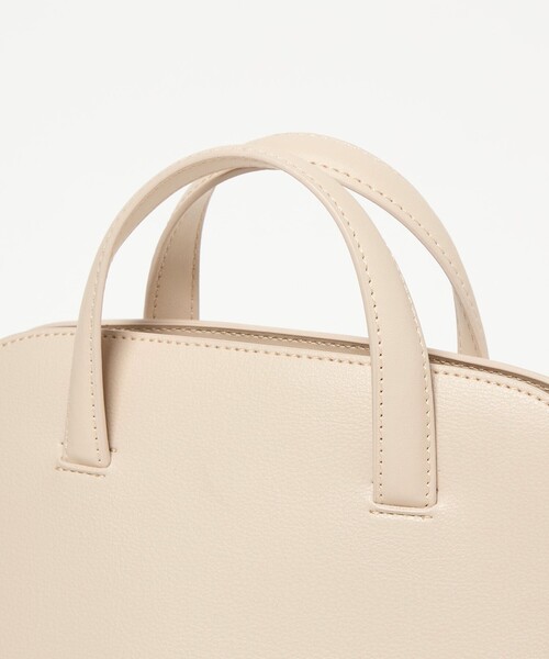green label relaxing(グリーンレーベルリラクシング)の「【WEB限定】2WAY ラウンド ボストンバッグ / ショルダーバッグ(ショルダーバッグ・レディース・ブラック/ナチュラル/モカ・FREE)」の16枚目の写真