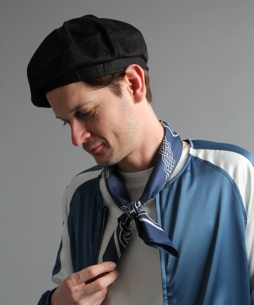 HARE(ハレ)の「デザインシルクスカーフ(HARE) (ストール/ショール・メンズ・ネイビー/グレー/ブラック/オフホワイト/ブルー系その他/ブラック系その他/ホワイト・FREE)」の6枚目の写真