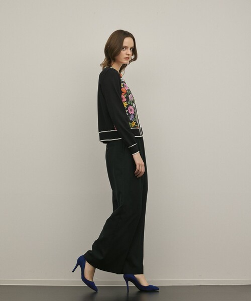 GRACE CONTINENTAL（グレースコンチネンタル）の「フラワープリントニットカーディガン（カーディガン/ボレロ・レディース・ホワイト/ブラック・36）」の22枚目の写真