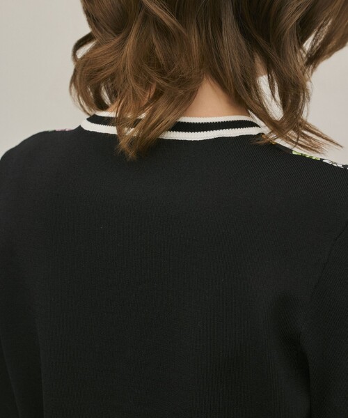 GRACE CONTINENTAL（グレースコンチネンタル）の「フラワープリントニットカーディガン（カーディガン/ボレロ・レディース・ホワイト/ブラック・36）」の5枚目の写真