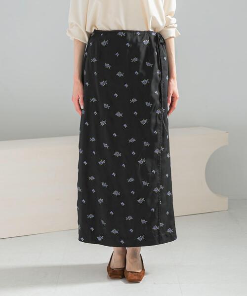 URBAN RESEARCH ROSSO WOMEN（アーバンリサーチ　ロッソ）の「フラワー刺繍ラップストレートスカート（スカート・レディース・ブラック・FREE）」の8枚目の写真