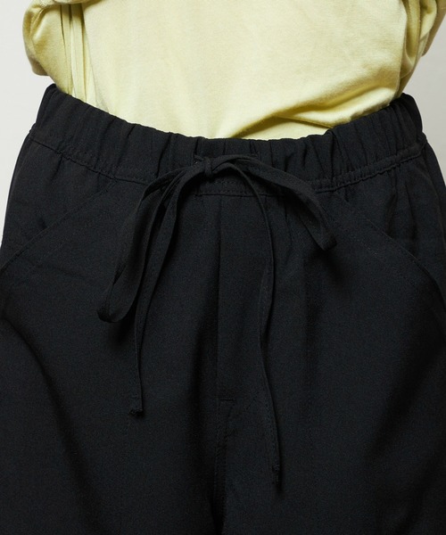 Lee(リー)の「Lee/リー【涼】リラックスワイドペインターパンツ(その他パンツ・レディース・ブラック/ピンク・SMALL/MEDIUM)」の21枚目の写真