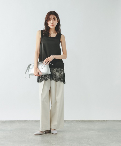 GLOBAL WORK（グローバルワーク）の「サラサラDRYスクエアタンク/636753（タンクトップ・レディース・ホワイト/キャメル/ダークブラウン/アイボリー/ブラック・X-SMALL/X-LARGE/MEDIUM/SMALL/LARGE/XX-LARGE）」の15枚目の写真