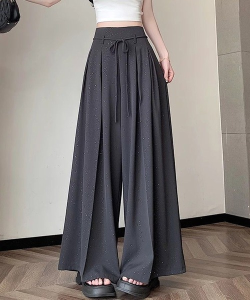 &soiree(アンドソワレ)の「グリッター2タックワイドパンツ(その他パンツ・レディース・オフホワイト/グレー/ブラック・SMALL/MEDIUM/LARGE/X-LARGE)」の3枚目の写真