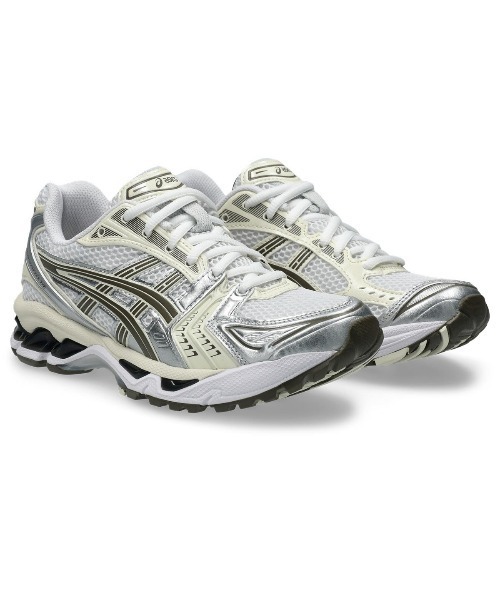 ASICS(アシックス)の「ASICS GEL-KAYANO 14(アシックス ゲル カヤノ 14)(スニーカー・メンズ・シルバー系/ホワイト系・29cm/28.5cm/28cm/27.5cm/27cm/26.5cm/26cm/24.5cm/24cm)」の2枚目の写真