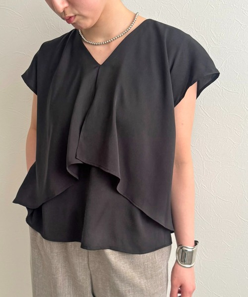 LHELBIE(レルビエ)の「ケープブラウス(シャツ/ブラウス・レディース・オフホワイト/ブラック・M)」の20枚目の写真